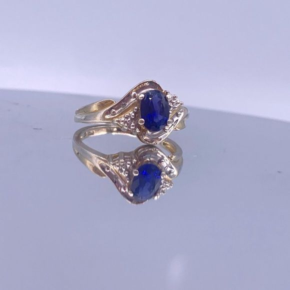 Vintage Sterling Silver Two-Tone Sapphire Ring - Picture 2 of 16